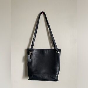 Vintage Black Coach Leather Bucket Shoulder Handbag Purse C8C-4241